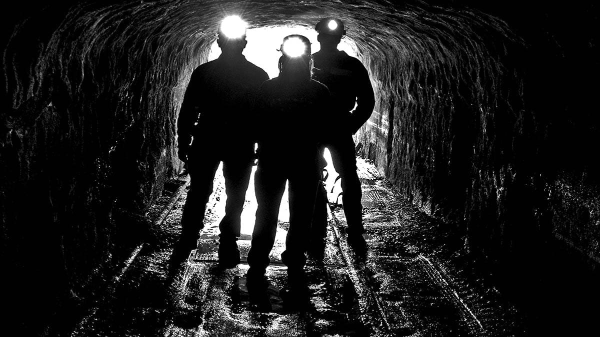 people in coal mine