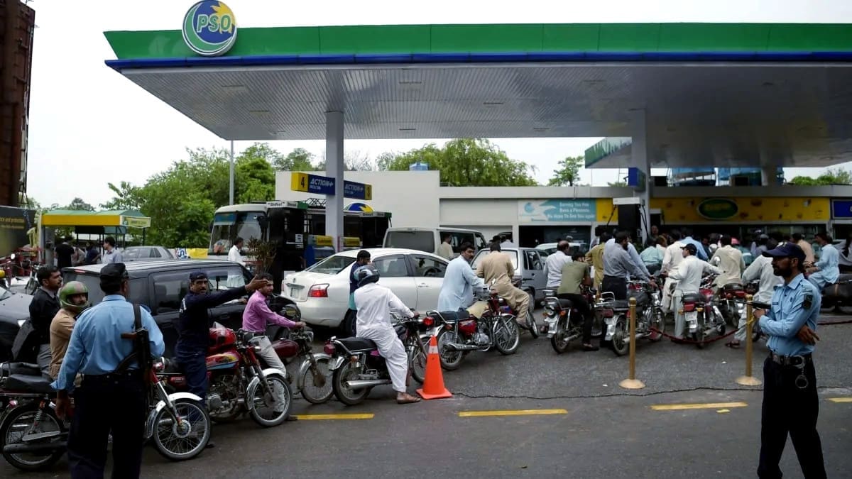 petrol pumps in Pakistan