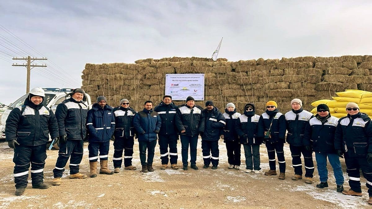 Mongol Oil Refinery team